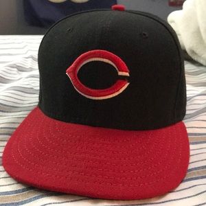 Cincinnati reds baseball hat size 7 and 1/4